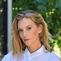 Мона Уэйлс Mona Wales