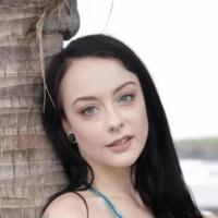 Алесса Сэвидж Alessa Savage