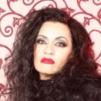 Мистресс Луна Mistress Luna