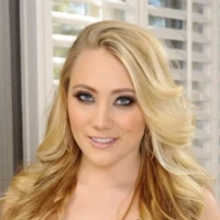 Эй Джей Эпплгейт AJ Applegate