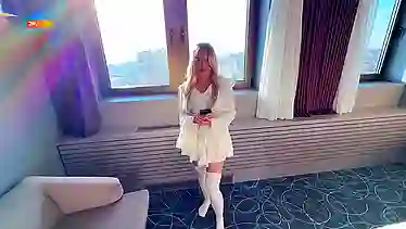 Русская студентка красотка расплачивается сексом за проживание в дорогом отеле